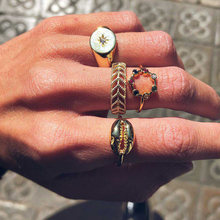 4 pçs/set Bohemian Concha Esculpida Oco Anéis para As Mulheres da Cor do Ouro Do Vintage Anel de Geometria de Cristal Conjunto de Jóias 2024 - compre barato