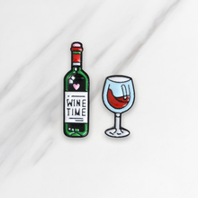 Эмалированная брошь винного времени, миниатюрный винный бокал, значок с отворотом, джинсовая рубашка, сумка, мультяшная бижутерия для влюбленных, подарок для жены 2024 - купить недорого