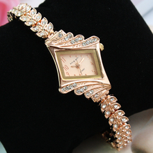 Relógio estiloso feminino dourado com pétalas e strass, relógio de pulso de quartzo 2024 - compre barato