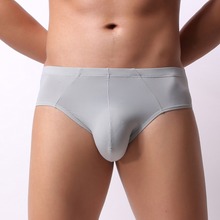 Cuecas masculinas sexy de seda, cueca de gelo, cor sólida, respirável, bolsa convexa em u, tamanhos 2024 - compre barato