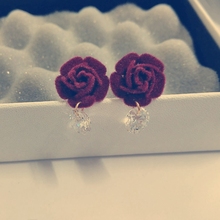 Pendientes de tuerca de circonia cúbica para mujer, joyería Coreana de diseño, flor Rosa pequeña, 2016 2024 - compra barato