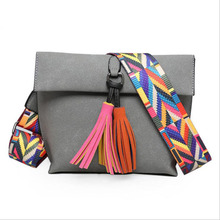Брендовая женская сумка-мессенджер, сумка через плечо, сумки на плечо с кисточками, женские дизайнерские сумки, женские сумки с разноцветным ремешком 2024 - купить недорого