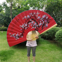 Leque de decoração estilo chinês vermelho ameixa, clássico decorativo mobiliário grande dobrável ventilador de mão adereços de performance abanicos 2024 - compre barato