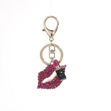 New creative crystal lipstick keychain charm Lips car key ring female bag accessories pendant 2024 - buy cheap