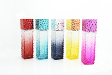 Garrafa para perfume spray de vidro, 50 ml, recipiente recarregável colorido, bomba de água em cubo com display, vazio, 10 peças 2024 - compre barato
