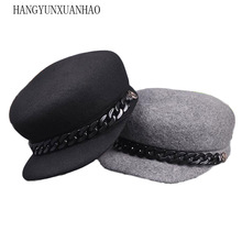 Фетровая шляпа из 100% шерсти с украшением, черная военная шляпа, модная женская федора, шляпа для конного спорта, кепки газетчика, берет с цепочкой, кепки 2024 - купить недорого