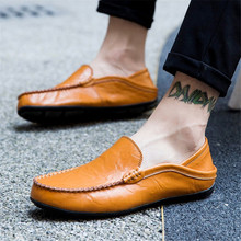 2019 Moccasins Men Loafers Quality Man Shoes Genuine Leather Peas Shoes Men Flats Walk Driving Moccasins Male Casual Shoes 2024 - buy cheap