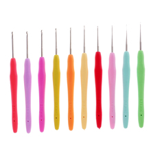 Набор спиц из 10 разноцветных алюминиевых крючков для вязания крючком, с мягкой ручкой 0,5-2,75 мм 2024 - купить недорого