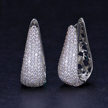 Elegant Minimalism White Zircon Crystal Gems Rose Gold Hoop Huggie Earring M02-E0205 2024 - buy cheap