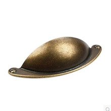 64mm Rustico Retro copo shell gaveta do armário puxa maçanetas puxadores de móveis de bronze de bronze antigo cômoda maçaneta da porta do armário 2.5" 2024 - compre barato