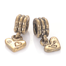 Cuentas de aleación de estilo europeo, Péndulo de corazón, cuentas con orificio de 8x14mm, compatible con todas las pulseras de marca populares, bricolaje y pulsera de oro antiguo 2024 - compra barato