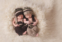 Adereços para fotografia de recém-nascidos, novo chapéu de bebê em malha artesanal. Conjunto de chapéus para bebês, bonés com calças suspensas tamanho: 0-1m,3-4m 2024 - compre barato