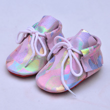 Детская обувь из натуральной кожи, первые ходунки для дома, на шнуровке, цветные детские мокасины с принтом, мягкая подошва, обувь для новорожденных 2024 - купить недорого