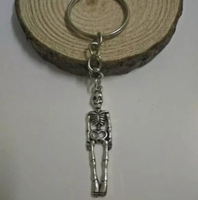 Chaveiro com pingente de prata tibetano, presente de halloween-chaveiro com esqueletos de corpo humano-joia da moda d384 2024 - compre barato
