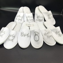 Dama de Honor de boda de purpurina plateada personalizada para novia y novio, zapatillas suaves de spa, regalos para despedida de soltera 2024 - compra barato