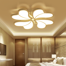 Lámpara de techo LED con forma de corazón, luz de pétalos para sala de estar, dormitorio, estudio, restaurante, iluminación para el hogar y comercial, novedad 2024 - compra barato