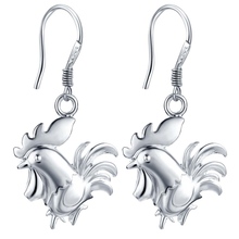 Pendientes colgantes de plata de color para mujer, joyería de moda novedosa, regalo de fiesta, alta calidad, precio bajo AE011 2024 - compra barato