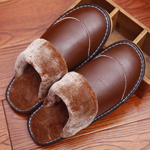 Мужские зимние домашние тапочки из натуральной кожи, очень теплая нескользящая обувь для пар, удобная повседневная обувь для женщин 2024 - купить недорого