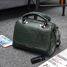 Модная женская кожаная сумка-мессенджер, Высококачественная маленькая сумка с клапаном, однотонная женская сумка на плечо, Bolsa Feminina 2024 - купить недорого