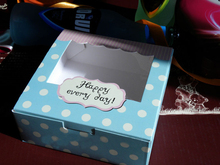 Caja de cartón ondulada para dulces, pastel, postre, embalaje para fiesta, 50 Uds., 13,5x13,5x5cm, color blanco 2024 - compra barato