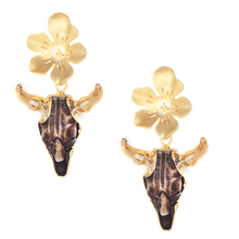 Pendiente de flor artificial de cristal para mujer, aretes de cabeza de toro, aretes de gota a la moda, joyería de insectos, venta al por mayor, 2/Uds. 2024 - compra barato