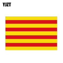 Yjzt 15 cm * 9.7 cm adesivo de carro catalunha capacete decalque bandeira adesivos acessórios do carro 6-0806 2024 - compre barato