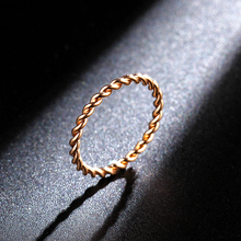 1,5 мм тонкое розовое золото цвет твист веревка укладки Свадебные кольца из нержавеющей стали кольцо для мужчин и женщин 2024 - купить недорого