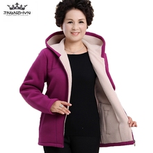Осенняя флисовая верхняя одежда среднего возраста, 2019, плюс размер 5XL, тонкая женская куртка с капюшоном, однотонная теплая Повседневная короткая зимняя куртка, пальто 2024 - купить недорого