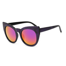 Солнцезащитные очки унисекс для мужчин и женщин, Модные Винтажные, с защитой от ультрафиолета, 18001A 2024 - купить недорого