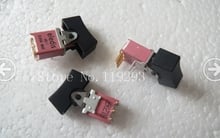 [BELLA]Taiwan original rocker interruptores Em Miniatura Interruptor À Prova D' Água pés curvos dourados três pés 2 3 files -- 50 pçs/lote 2024 - compre barato