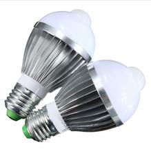 Светодиодная лампа E27 5 Вт/7 Вт с автоматическим определением яркости, 5730 SMD, теплый белый свет, 85-265 в 2024 - купить недорого