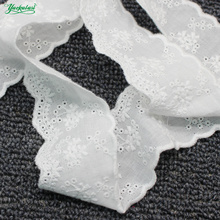YACKALASI-telas de encaje bordadas con ojales de algodón, tela de gasa de algodón suizo blanco y negro, apliques de flores 3D, Diy, 4cm, 15 yardas 2024 - compra barato