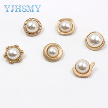 YJHSMY-A-19512-484 de perlas de imitación, botones metálicos dorados de alta calidad, accesorios de ropa, 25/22/18mm, 10 unids/lote 2024 - compra barato