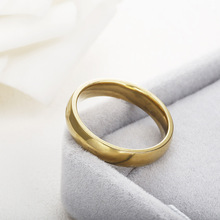 Классическое Обручальное кольцо для мужчин/женщин золотого цвета из нержавеющей стали jn0433 2024 - купить недорого