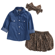 Conjunto de roupas para crianças com 3 peças, blusa jeans + saia de leopardo + tiara para bebês meninas 2024 - compre barato