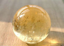 Frete grátis 40mm esfera de cristal de quartzo natural citrine esfera de cura pedras preciosas + suporte 2024 - compre barato