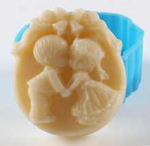 1pcs Single Boy and Girl (xj5381) Silicone Handmade Soap/Cake Mold Crafts DIY Mold 2024 - buy cheap
