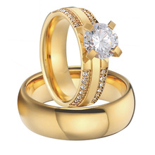 Conjunto de alianças de casamento e noivado, joias luxuosas personalizadas de titânio com zircônia cúbica e cor de ouro, para homens e mulheres 2024 - compre barato