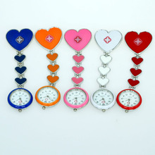 Lote de 10 unidades de broche de acero inoxidable con forma de corazón para enfermera y Doctor Pin, relojes de cuarzo con colgante de bolsillo, reloj GL13T 2024 - compra barato