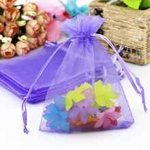 Lote de 200 bolsas de Organza violeta, 7x9cm, anillos de dijes pequeños, bolsas de embalaje de joyería, bolsa de regalo con cordón de Organza 2024 - compra barato