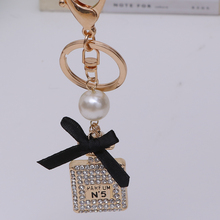 llaveros!Creative Rhinestone Perfume Bottle Pendant Key Chains Ring Holder Fashion Purse porte clef Keyring Friends Gift R215 2024 - buy cheap