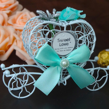 Caja creativa de Metal con forma de corazón para caramelos, carruaje romántico de Cenicienta, fiesta de cumpleaños de flores para decoración, boda, Chocolate 2024 - compra barato
