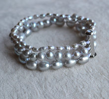 Pulsera de perlas de agua dulce genuinas 7 pulgadas 3 filas 3-8mm Color gris pulsera de perlas de agua dulce, cierre magnético 2024 - compra barato