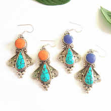 E135 Indian Vintage Colorful Handmade Earrings Nepal Copper Inlaid Colorful Stone 2024 - купить недорого
