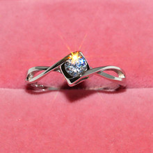 Роскошное женское маленькое круглое обручальное кольцо, милое модное серебряное кольцо с кристаллами и цирконием, винтажные Свадебные Кольца для женщин 2024 - купить недорого