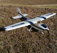 Bueno para principiantes RC plane trainer plane V2 Cessna 182 1410mm wingspan 6ch con solapas, luz led epo RTF, sin batería 2024 - compra barato