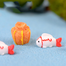 Zocdoo mini estatueta de desenhos animados, 2 peças, feliz pesca, rio, peixe, modelo de creme, pequena estátua, artesanato, figura, ornamento, decoração em miniatura 2024 - compre barato