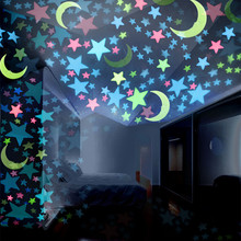 100 шт дети спальня луна звезды наклейки на стену красивый флуоресцентный светится в темноте романтические наклейки на стену для дома украшения окна 2024 - купить недорого