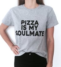 Skuggnas Pizza is My Soulmate Футболка серая модная забавная надпись для девочек милый топ крутой подарок унисекс любитель пиццы футболка 2024 - купить недорого