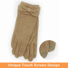 Перчатки женские зимние, теплые мягкие митенки из волокна с милым бантом и браслетом, шерстяные варежки для сенсорных экранов 2024 - купить недорого